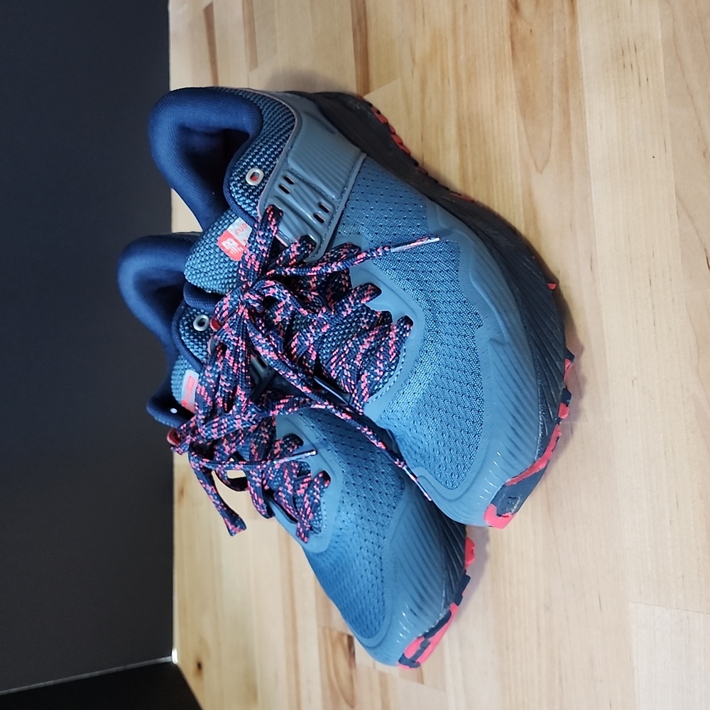 Fuelcore Nitro All Terrian New Balance 9 Like New